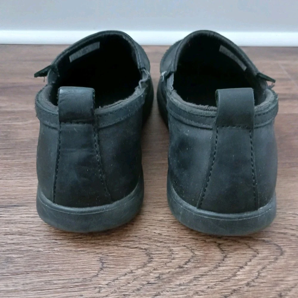 Crocs Men's Denton Black Leather Slip On Loafers Size 8 Classic